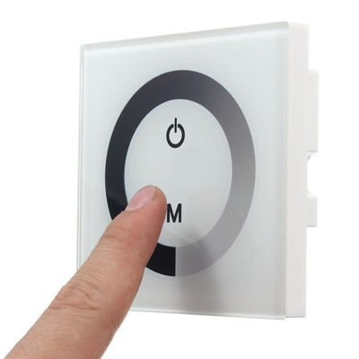 An der Wand befestigtes 12V 24V LED schwächeren Schalter für einzelnes Farbstreifen-Licht beleuchtend